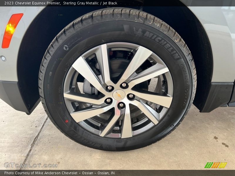 Sterling Gray Metallic / Jet Black 2023 Chevrolet Equinox Premier
