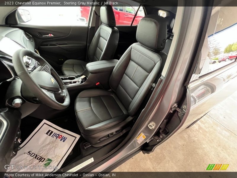Sterling Gray Metallic / Jet Black 2023 Chevrolet Equinox Premier