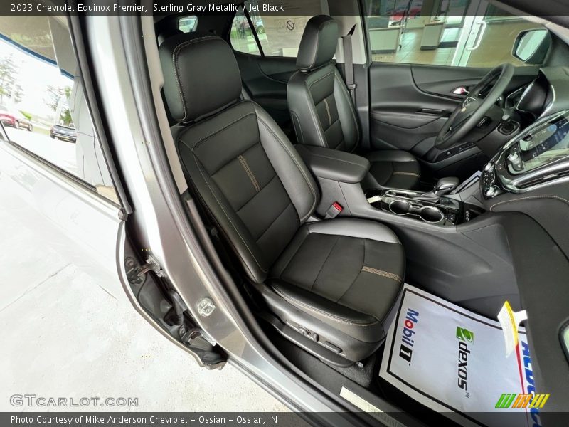 Sterling Gray Metallic / Jet Black 2023 Chevrolet Equinox Premier