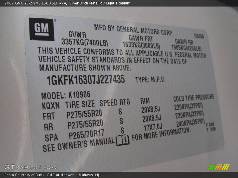 Silver Birch Metallic / Light Titanium 2007 GMC Yukon XL 1500 SLT 4x4