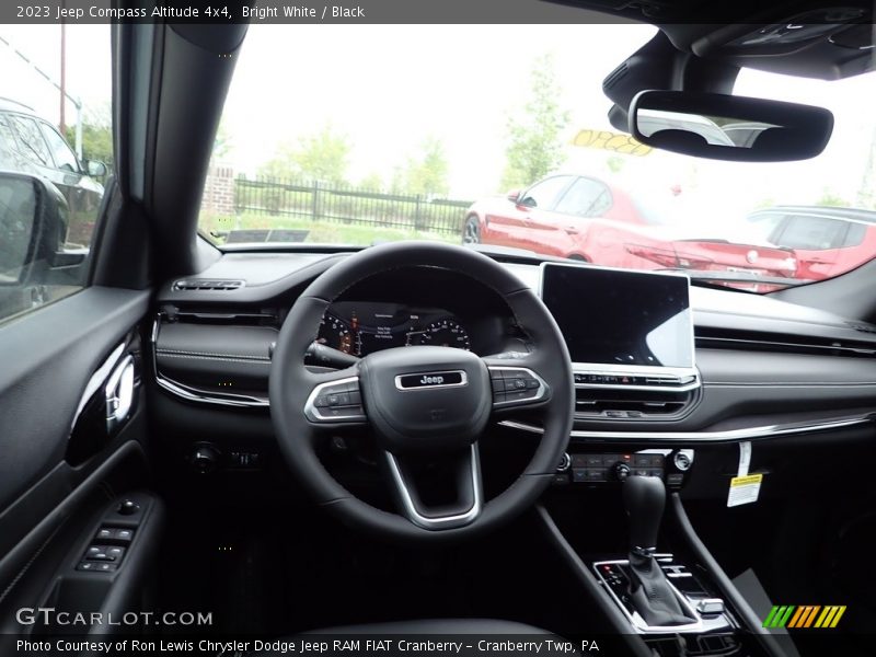 Bright White / Black 2023 Jeep Compass Altitude 4x4