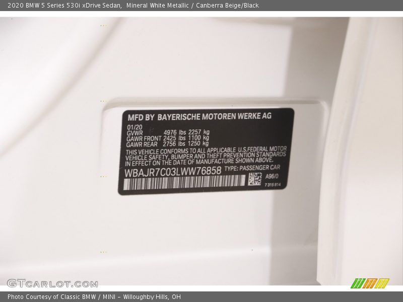 Mineral White Metallic / Canberra Beige/Black 2020 BMW 5 Series 530i xDrive Sedan
