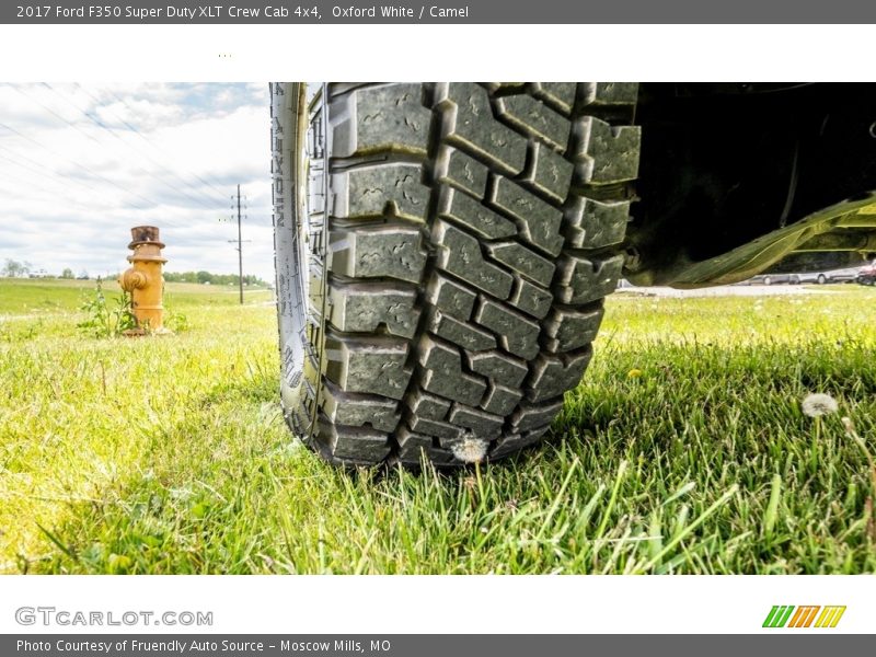 Oxford White / Camel 2017 Ford F350 Super Duty XLT Crew Cab 4x4