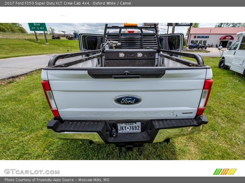 Oxford White / Camel 2017 Ford F350 Super Duty XLT Crew Cab 4x4