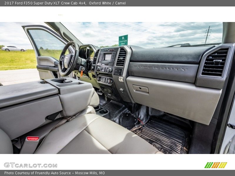 Oxford White / Camel 2017 Ford F350 Super Duty XLT Crew Cab 4x4
