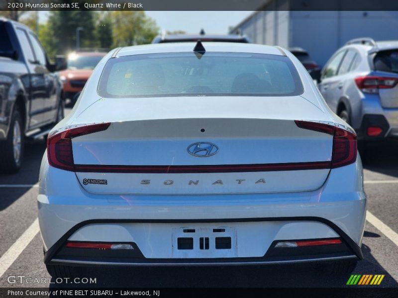 Quartz White / Black 2020 Hyundai Sonata SE