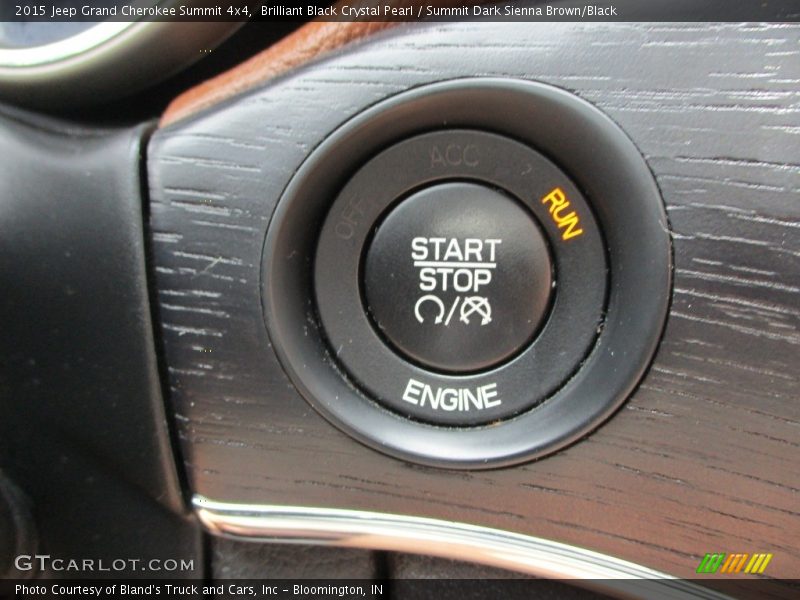 Controls of 2015 Grand Cherokee Summit 4x4