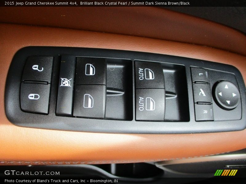 Door Panel of 2015 Grand Cherokee Summit 4x4