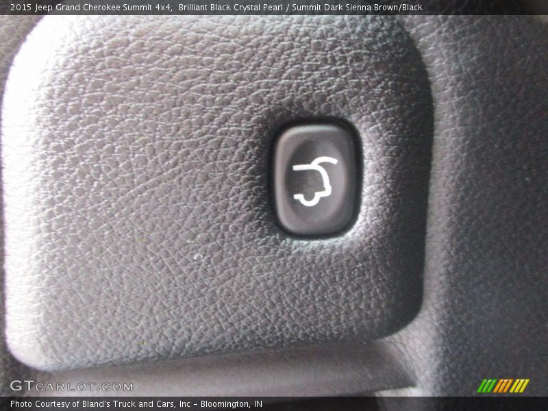 Brilliant Black Crystal Pearl / Summit Dark Sienna Brown/Black 2015 Jeep Grand Cherokee Summit 4x4