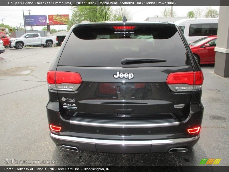 Brilliant Black Crystal Pearl / Summit Dark Sienna Brown/Black 2015 Jeep Grand Cherokee Summit 4x4