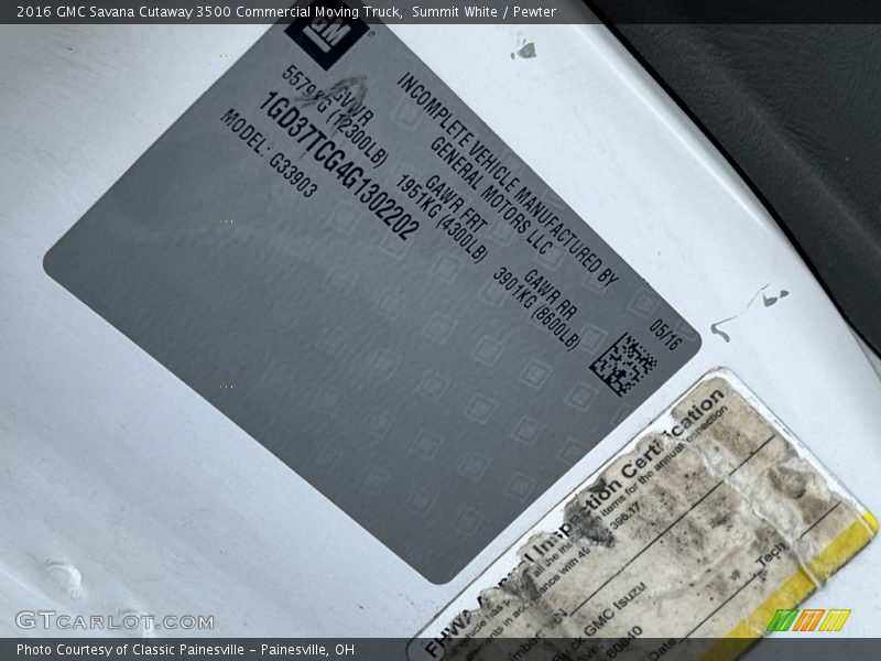 Summit White / Pewter 2016 GMC Savana Cutaway 3500 Commercial Moving Truck