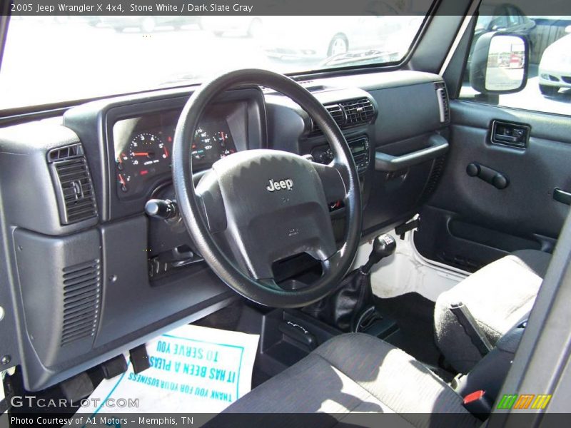 Stone White / Dark Slate Gray 2005 Jeep Wrangler X 4x4