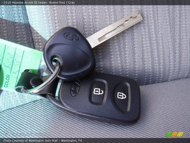 Boston Red / Gray 2016 Hyundai Accent SE Sedan