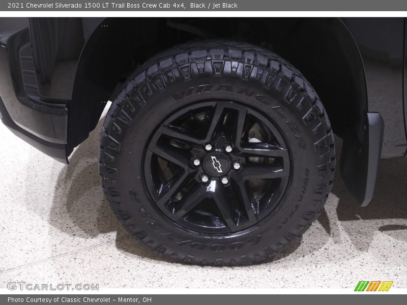 Black / Jet Black 2021 Chevrolet Silverado 1500 LT Trail Boss Crew Cab 4x4