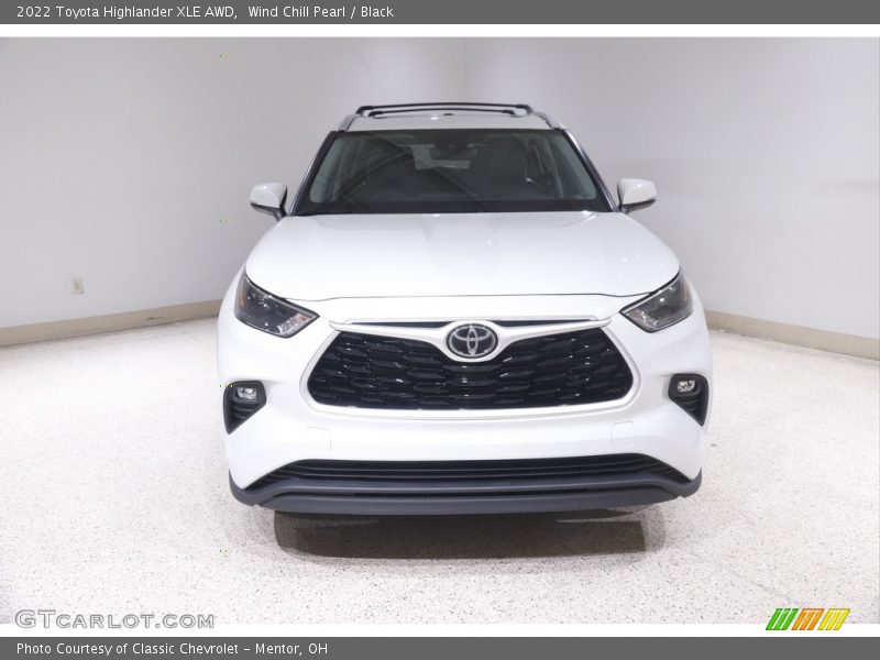 Wind Chill Pearl / Black 2022 Toyota Highlander XLE AWD