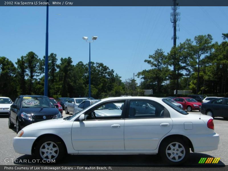 White / Gray 2002 Kia Spectra LS Sedan