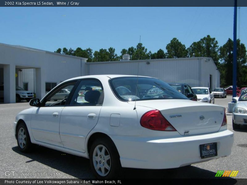 White / Gray 2002 Kia Spectra LS Sedan