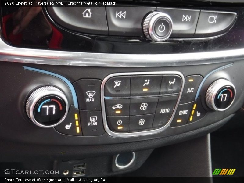 Graphite Metallic / Jet Black 2020 Chevrolet Traverse RS AWD