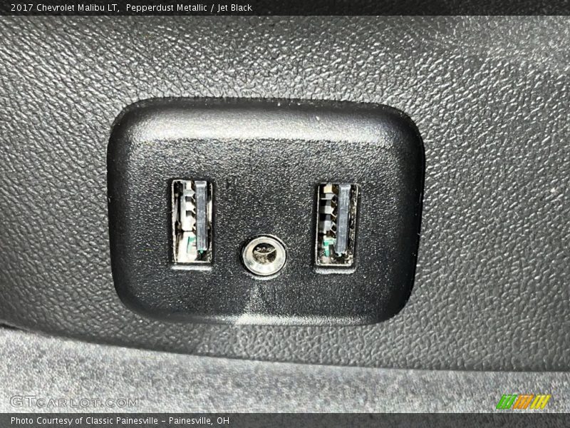 Pepperdust Metallic / Jet Black 2017 Chevrolet Malibu LT