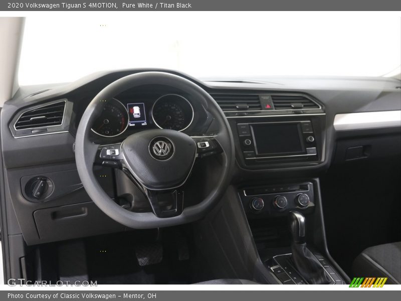 Pure White / Titan Black 2020 Volkswagen Tiguan S 4MOTION