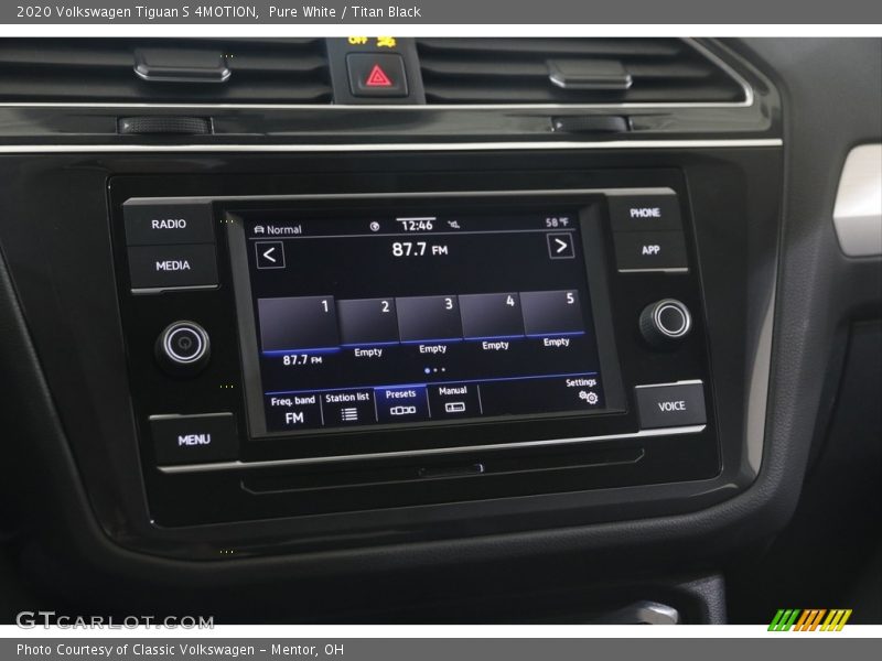 Pure White / Titan Black 2020 Volkswagen Tiguan S 4MOTION
