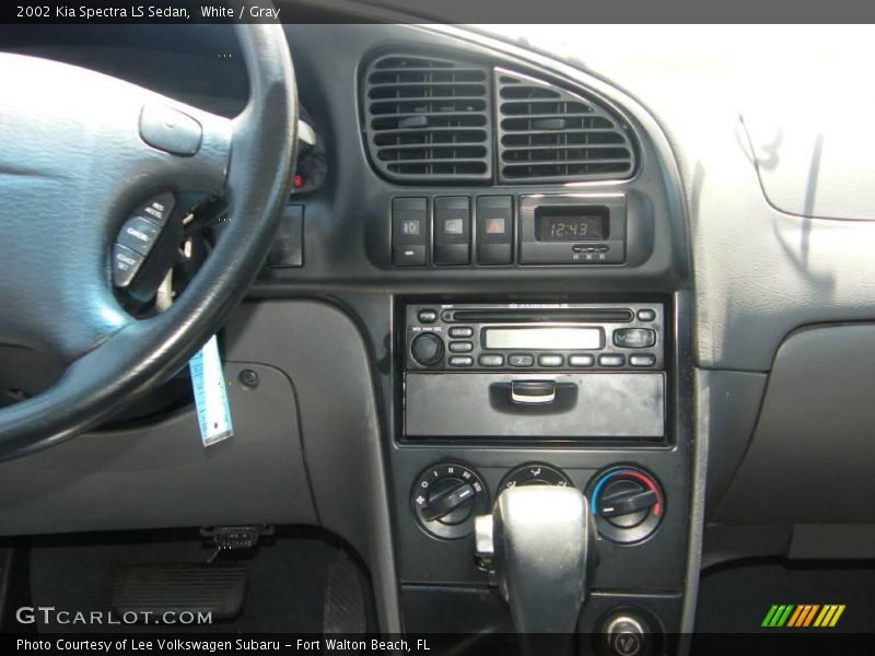 White / Gray 2002 Kia Spectra LS Sedan