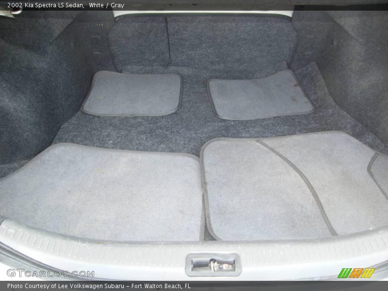 White / Gray 2002 Kia Spectra LS Sedan