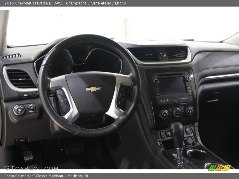 Champagne Silver Metallic / Ebony 2016 Chevrolet Traverse LT AWD