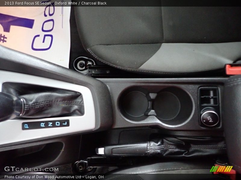 Oxford White / Charcoal Black 2013 Ford Focus SE Sedan