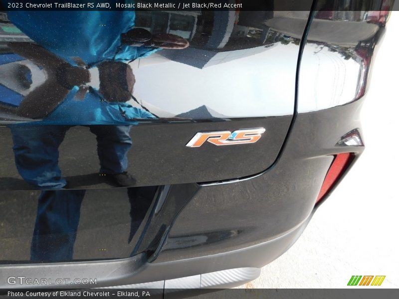 Mosaic Black Metallic / Jet Black/Red Accent 2023 Chevrolet TrailBlazer RS AWD