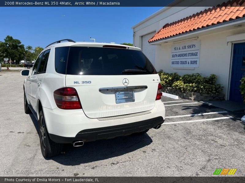 Arctic White / Macadamia 2008 Mercedes-Benz ML 350 4Matic