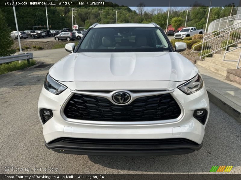 Wind Chill Pearl / Graphite 2023 Toyota Highlander XLE