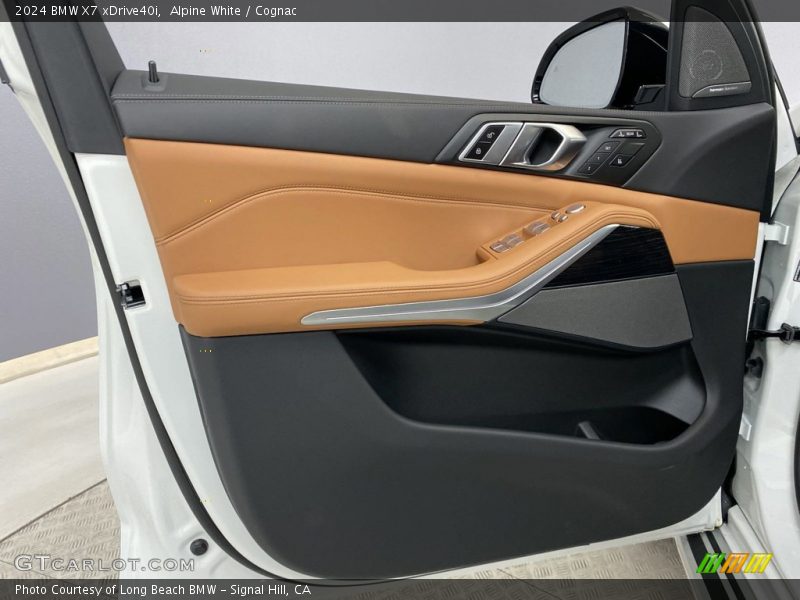 Alpine White / Cognac 2024 BMW X7 xDrive40i