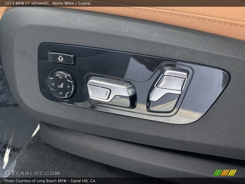 Alpine White / Cognac 2024 BMW X7 xDrive40i