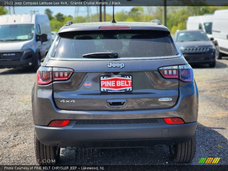 Granite Crystal Metallic / Black 2023 Jeep Compass Latitude Lux 4x4
