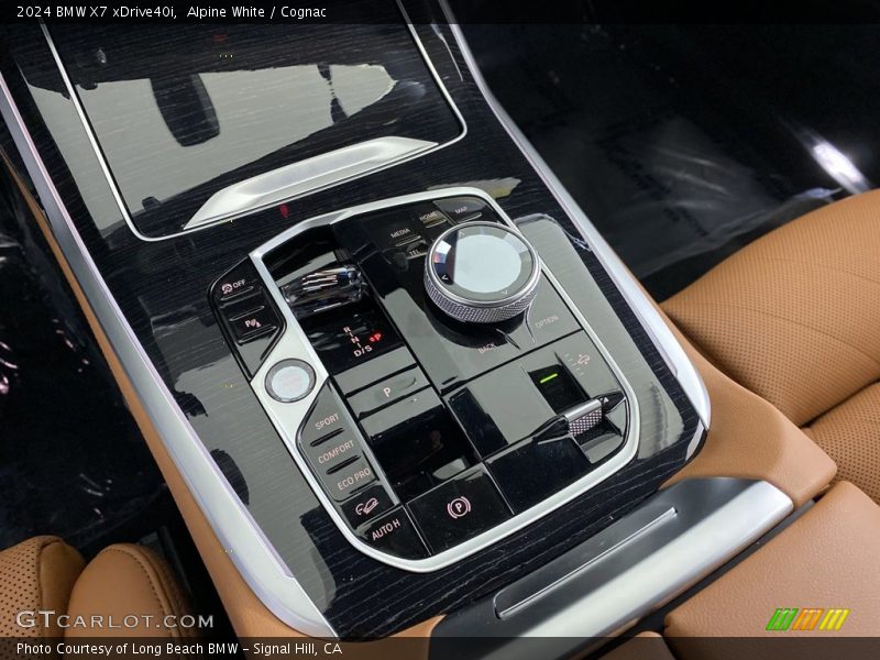 Alpine White / Cognac 2024 BMW X7 xDrive40i