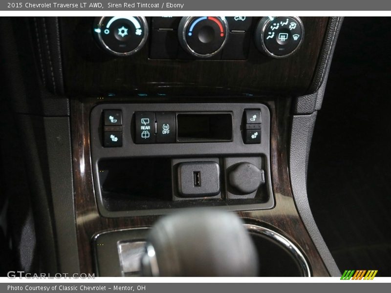 Siren Red Tintcoat / Ebony 2015 Chevrolet Traverse LT AWD