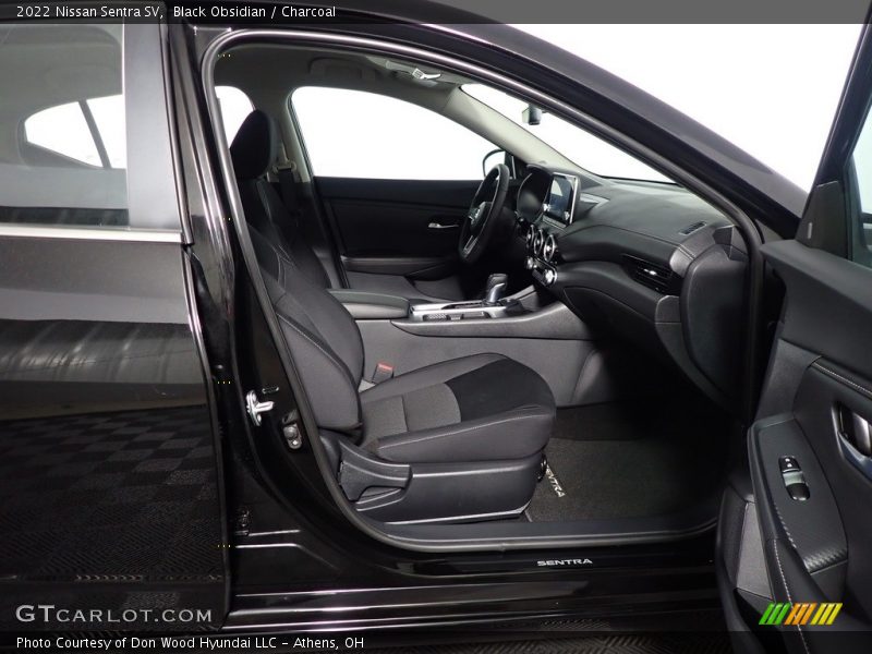 Black Obsidian / Charcoal 2022 Nissan Sentra SV