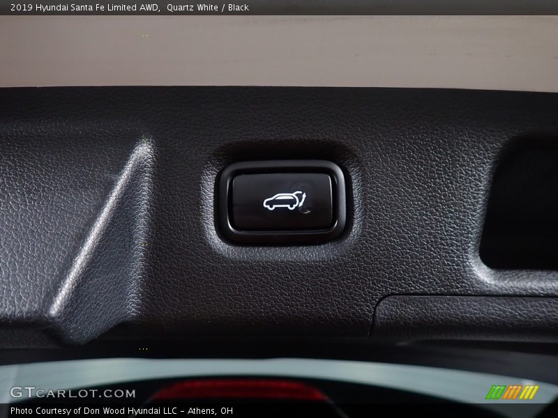 Quartz White / Black 2019 Hyundai Santa Fe Limited AWD