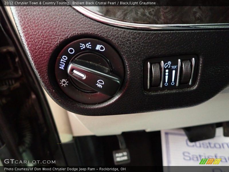 Brilliant Black Crystal Pearl / Black/Light Graystone 2012 Chrysler Town & Country Touring