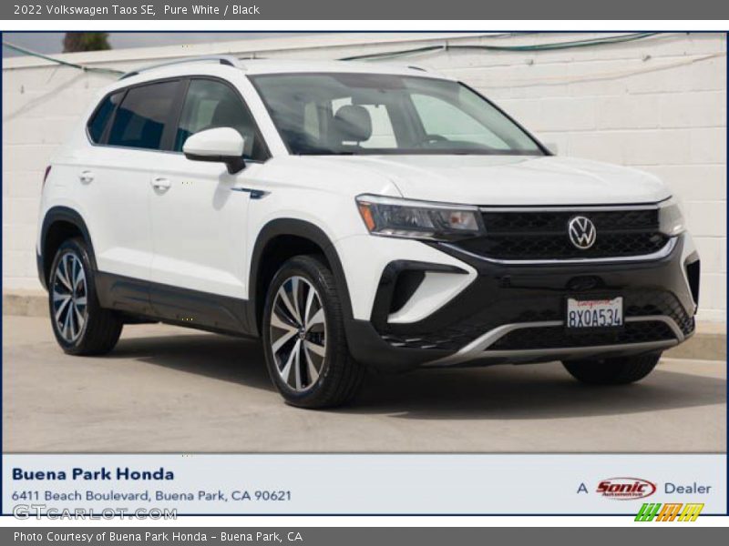 Pure White / Black 2022 Volkswagen Taos SE