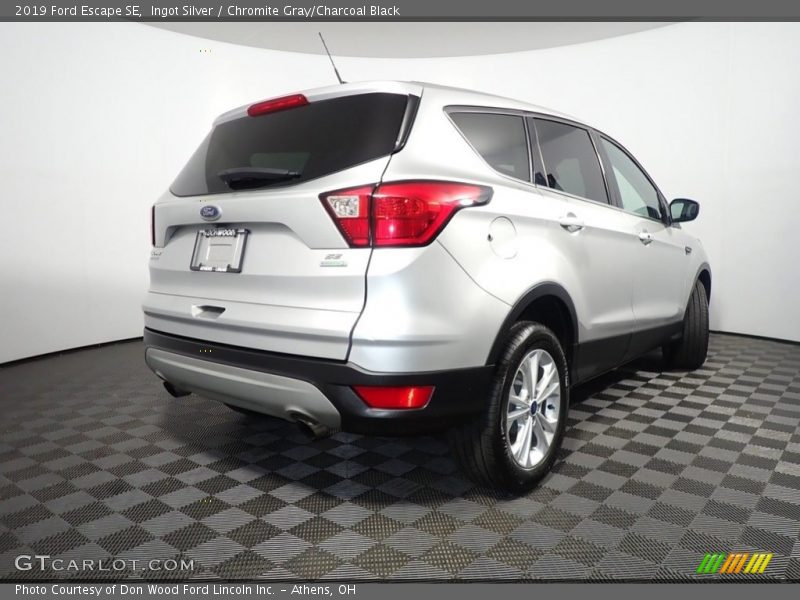 Ingot Silver / Chromite Gray/Charcoal Black 2019 Ford Escape SE