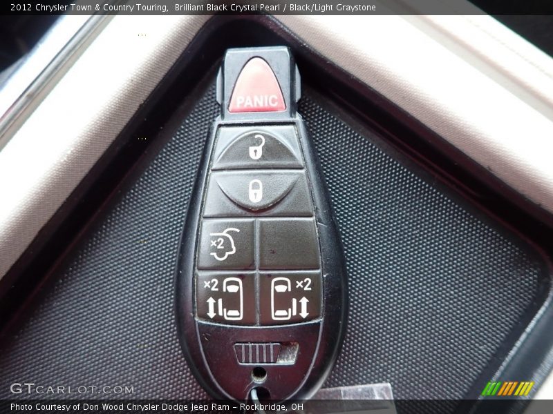 Brilliant Black Crystal Pearl / Black/Light Graystone 2012 Chrysler Town & Country Touring