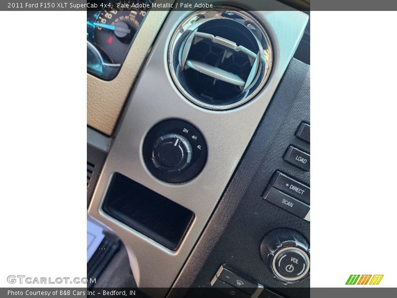 Pale Adobe Metallic / Pale Adobe 2011 Ford F150 XLT SuperCab 4x4