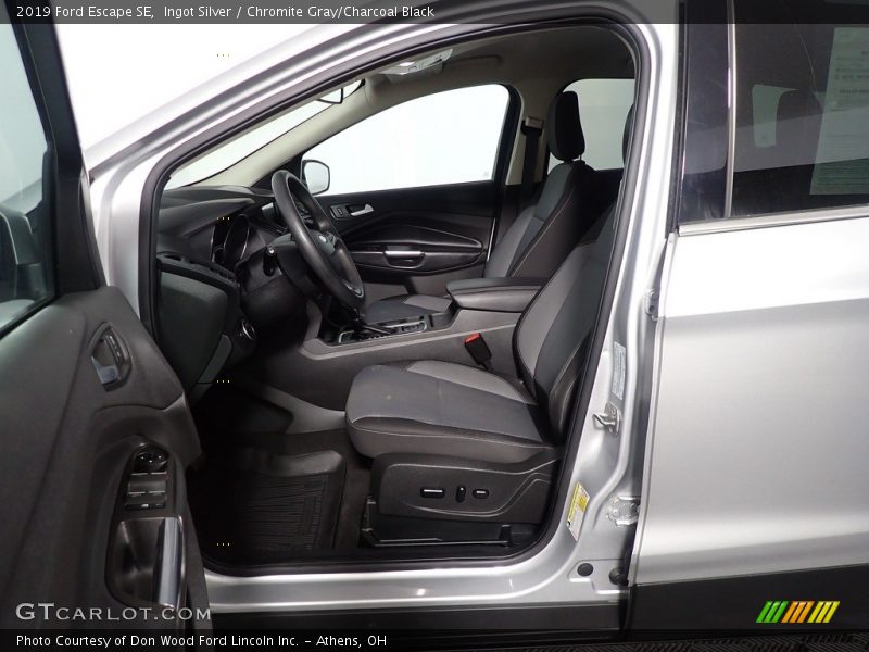 Ingot Silver / Chromite Gray/Charcoal Black 2019 Ford Escape SE