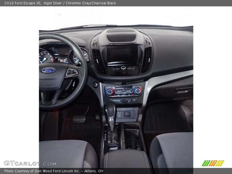 Ingot Silver / Chromite Gray/Charcoal Black 2019 Ford Escape SE
