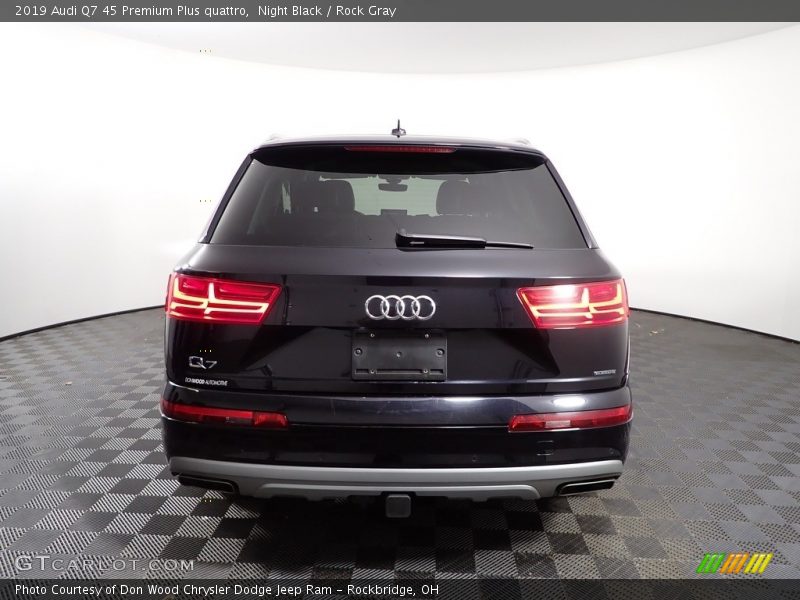 Night Black / Rock Gray 2019 Audi Q7 45 Premium Plus quattro