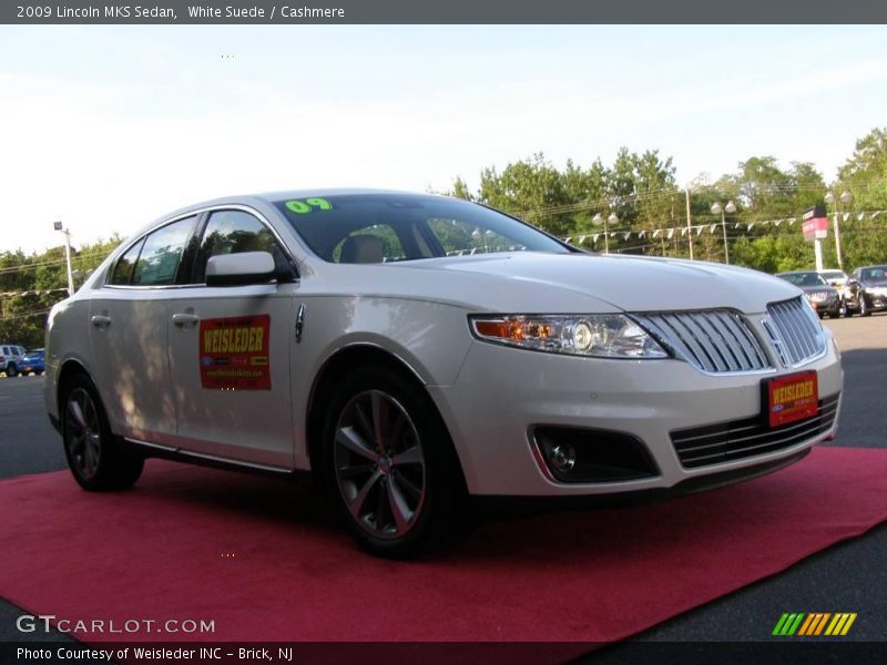 White Suede / Cashmere 2009 Lincoln MKS Sedan