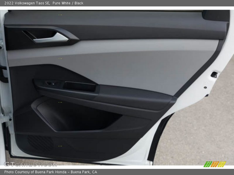 Door Panel of 2022 Taos SE