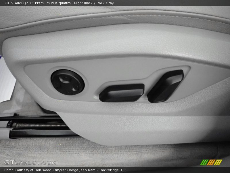 Front Seat of 2019 Q7 45 Premium Plus quattro